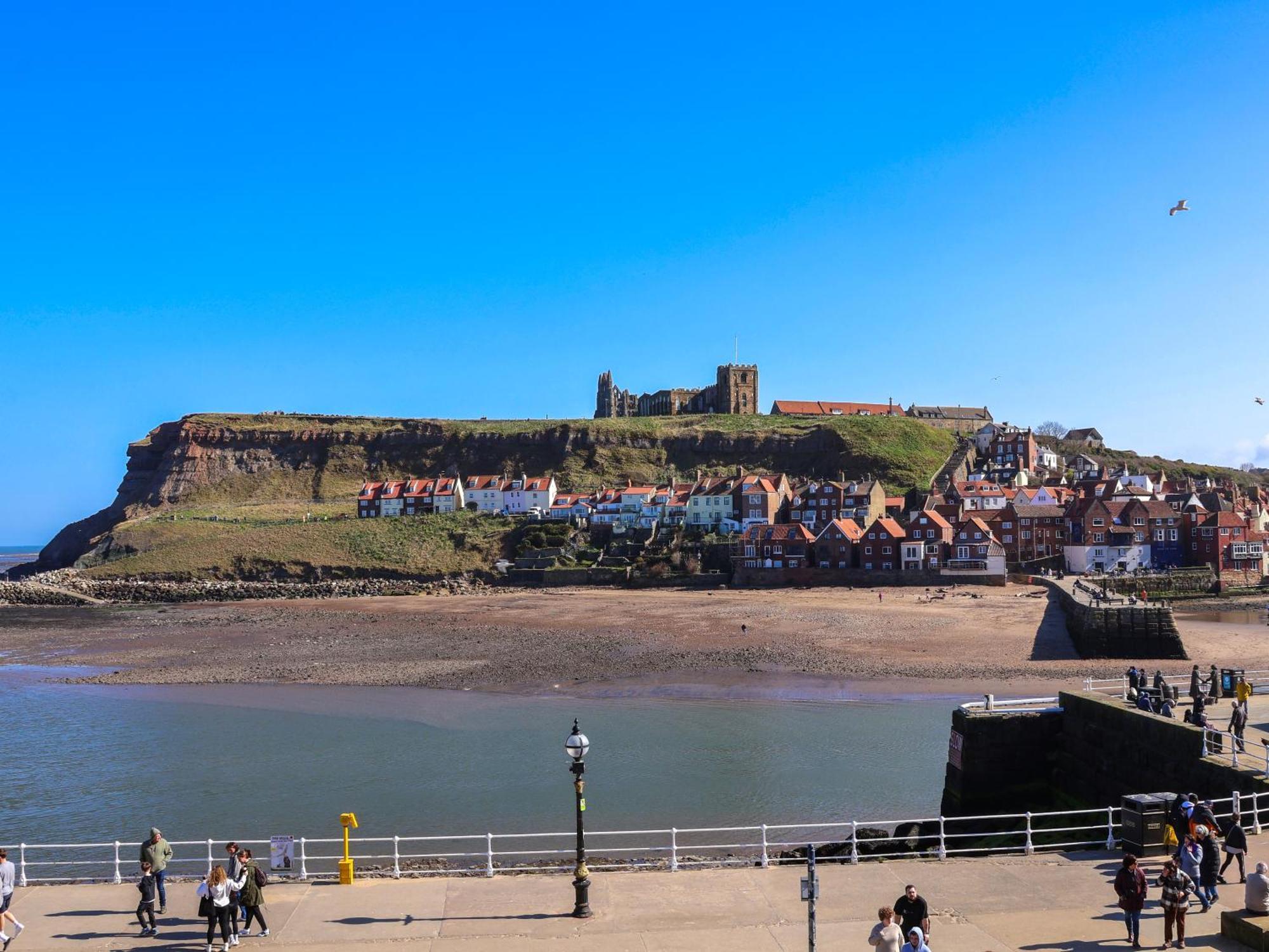 Beachfront Whitby Esterno foto