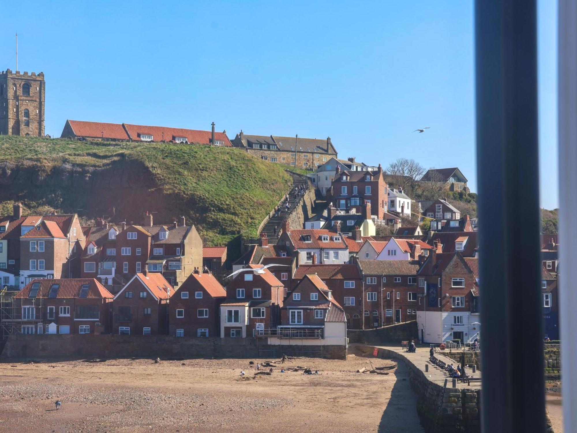Beachfront Whitby Esterno foto